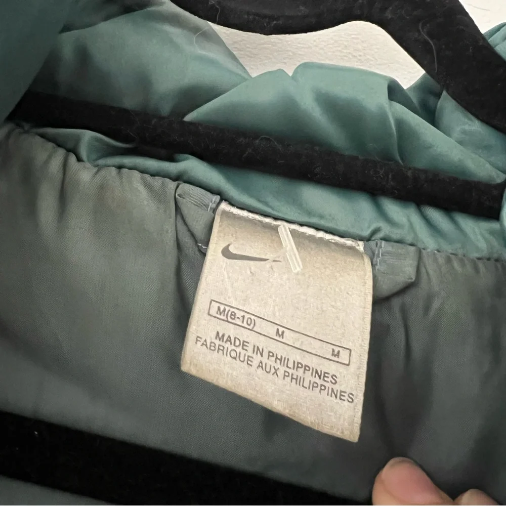 NIKE lightweight puffer jacket vest - Picture 4 of 7